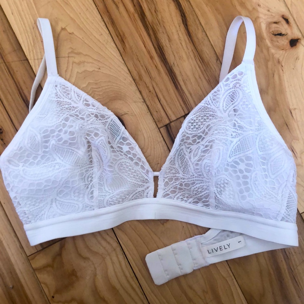 Lively busty bralette